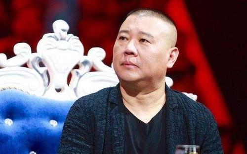 曹云金直播相声有干倒老郭的架势,老郭砸挂曹云金直播说相声