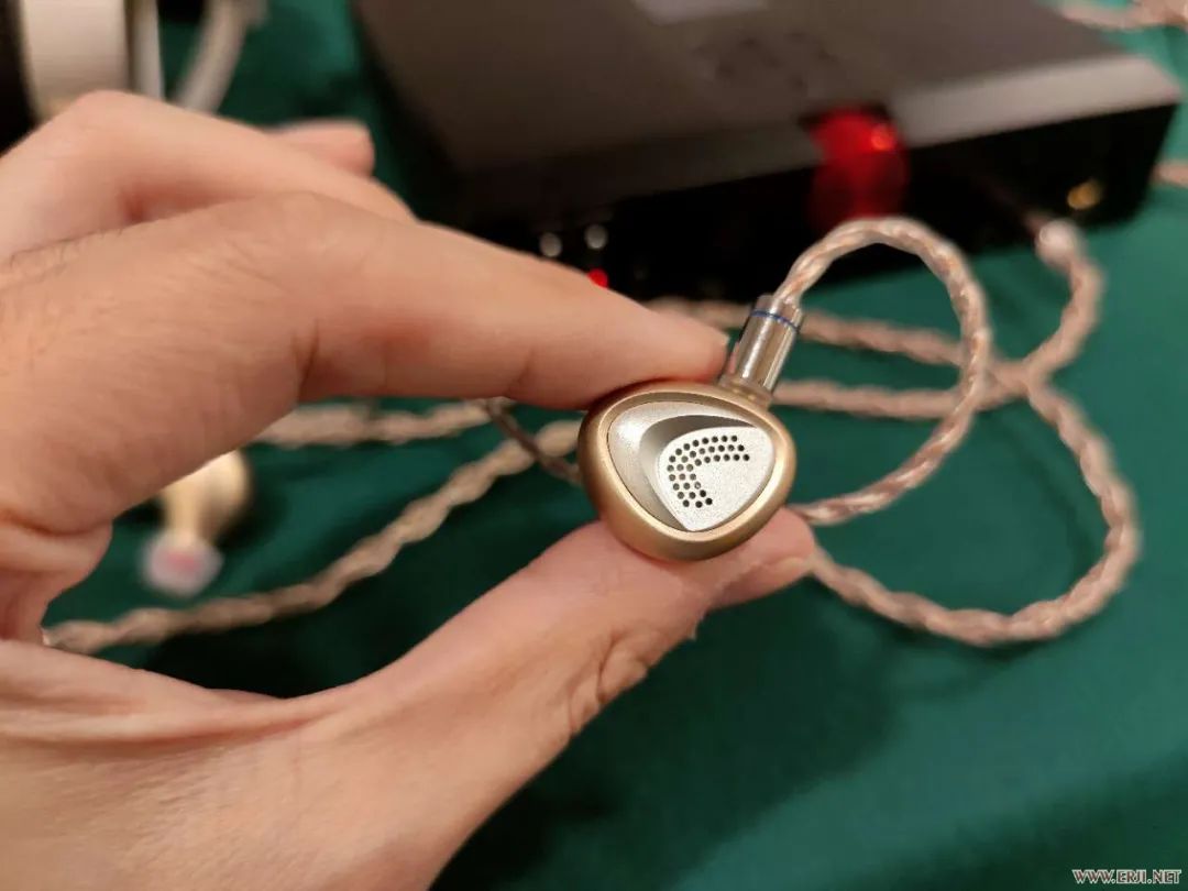 展商如何布展，才能让展位人气显得特别旺？成都国际耳机展大报道