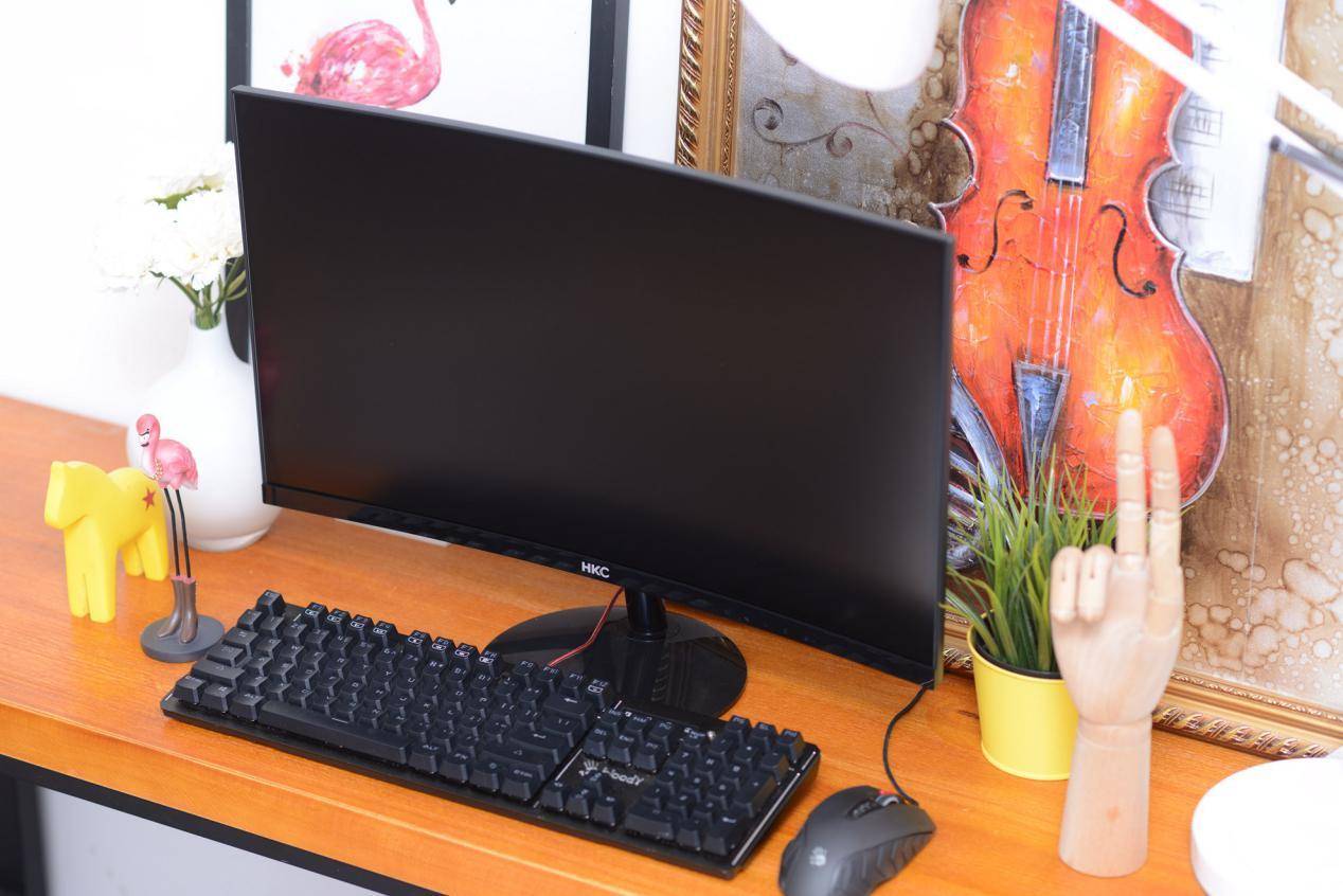 hkcc240显示器背部接口,hkcc240显示器怎么样