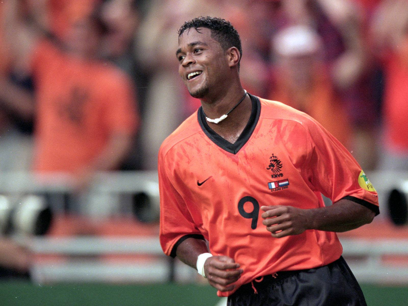 荷兰足球十大巨星厉害排名,荷兰历史上伟大的足球运动员盘点