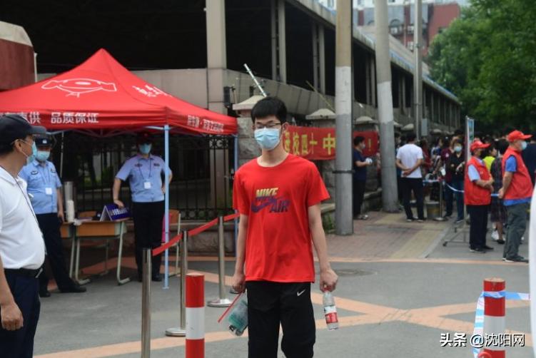 18年辽宁高考作文题目,今年辽宁高考作文解析视频