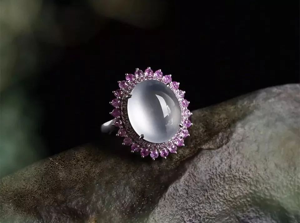 翡翠鉴定专家都知道的最新方法,翡翠原石场口鉴定技巧及鉴别方法