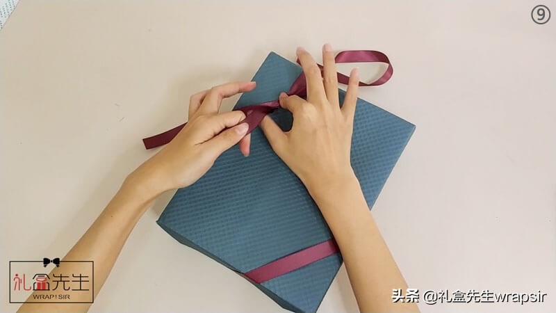绑礼物蝴蝶结,绑礼物的蝴蝶结带子教程