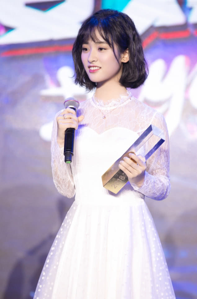 耐克破洞篮球裤,耐克直筒长腿裤