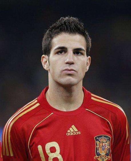 从队长到叛徒，16岁成名的他获得过无数的荣誉，却换不来一句原谅