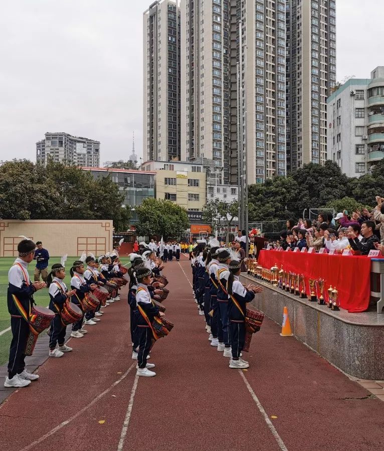 聚德西路小学海珠,广州市海珠区聚德西路小学
