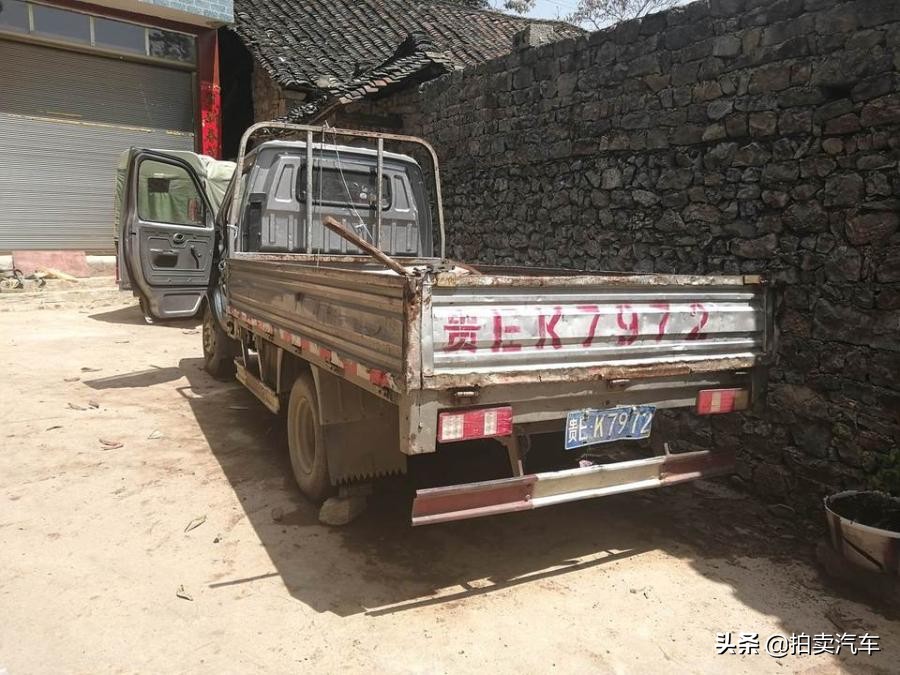 「第一次拍卖」南骏牌贵EK7972轻型栏板货车（原轻型普通货车）