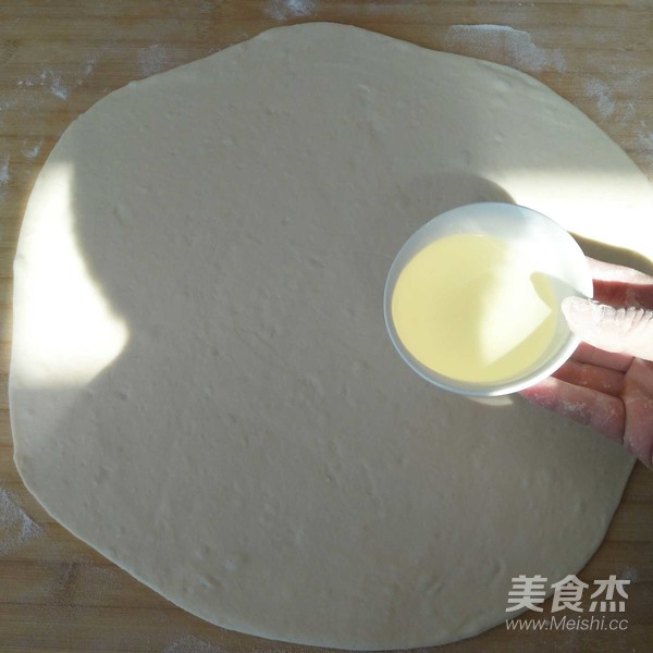 烙饼不起层的诀窍有哪些,烙饼柔软起层有秘诀教你这3个