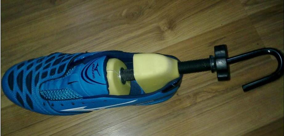 足球鞋里面有些什么配件,新手足球鞋选购完全指南