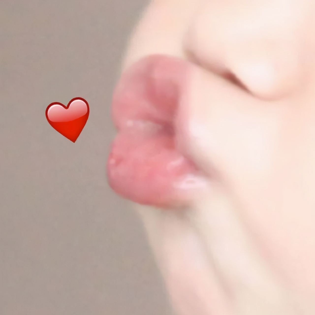 我再忙没有忘记想你表情包,今天很忙但是没有忘记想你表情包