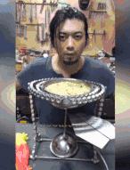 中国的废柴爱迪生在国外彻底火了，老外哭着喊着求粉手工耿