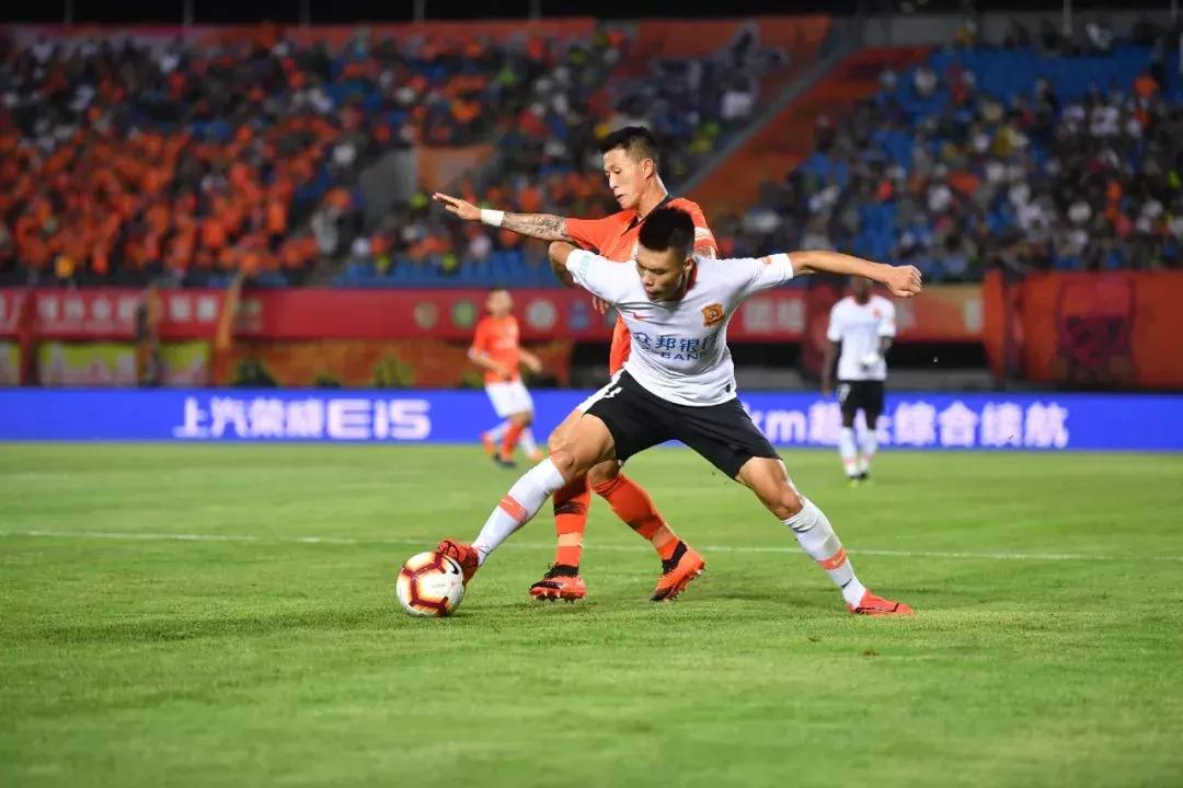 巴普蒂斯唐建功，埃弗拉锁定胜局！武汉卓尔客场2:0力克北京人和