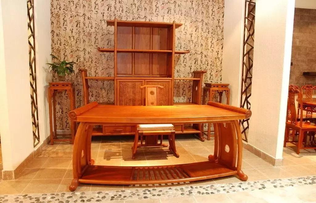 红木真的假的,最便宜的三款红木家具