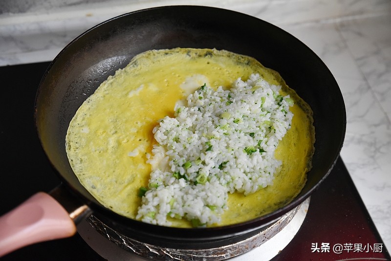 早餐鸡蛋午餐牛肉晚餐黄瓜,牛肉和什么菜搭配给孩子吃