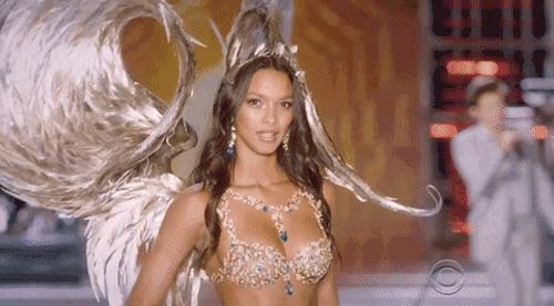 维密秀05众神时代part4,2019维密秀取消官方回应了吗