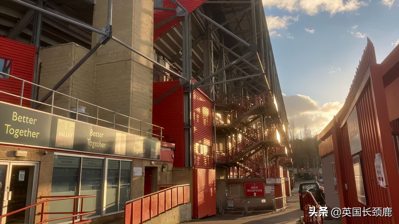 *锁封**有望在7月5日结束！英国各地大型接种点投入使用