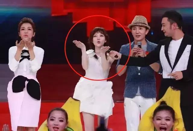 没被央视锤死？整容又离婚？网红转明星？连张艺兴都要替她背锅？