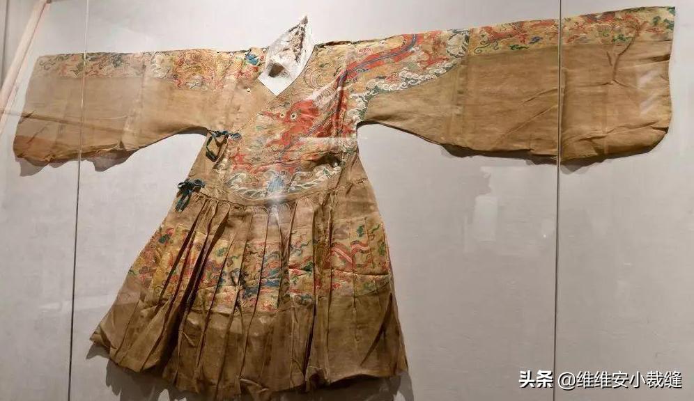 锦衣卫飞鱼服女生穿搭,复古锦衣卫飞鱼服