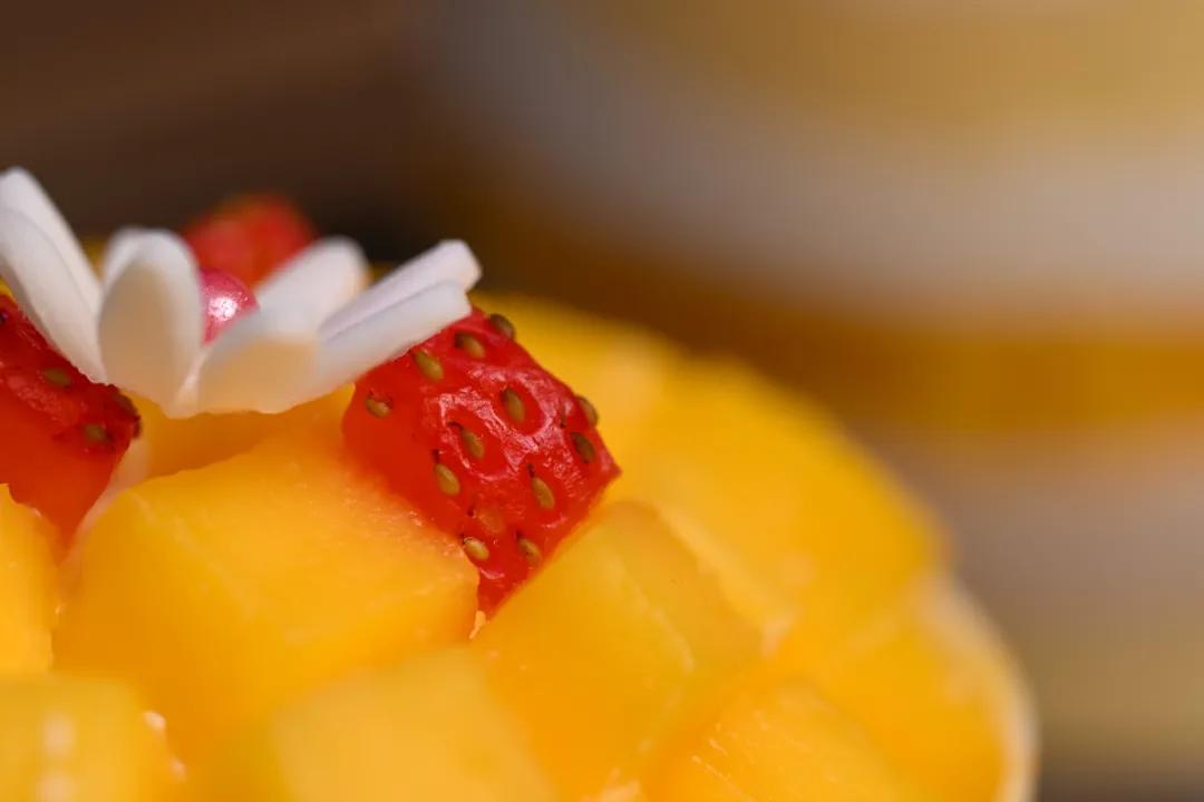 尼康z9旗舰相机详细评测,尼康z9机身的无损变焦功能