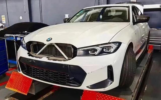 升级很实在新款宝马3系官图亮相,新款宝马3系换装大尺寸屏幕