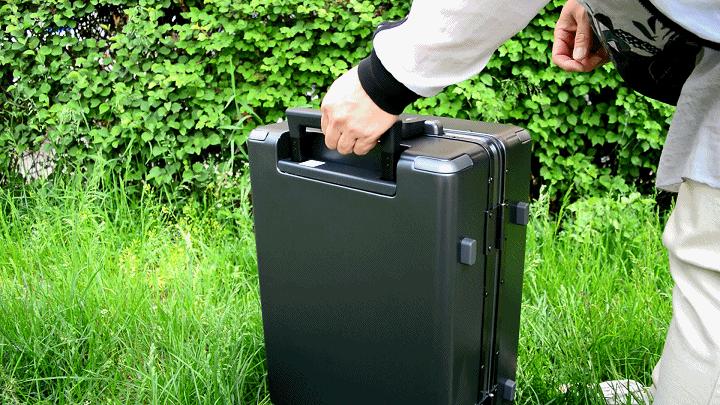 又要值乘了，放下背包拎起皮箱，地平线8号拉杆箱体验