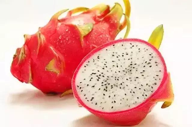 画水果用蜡笔画的简笔画立体,秋天成熟的水果有哪些简笔画