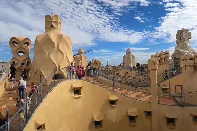 奔驰让女人哭泣，西班牙LUPO包包让你笑容如花！