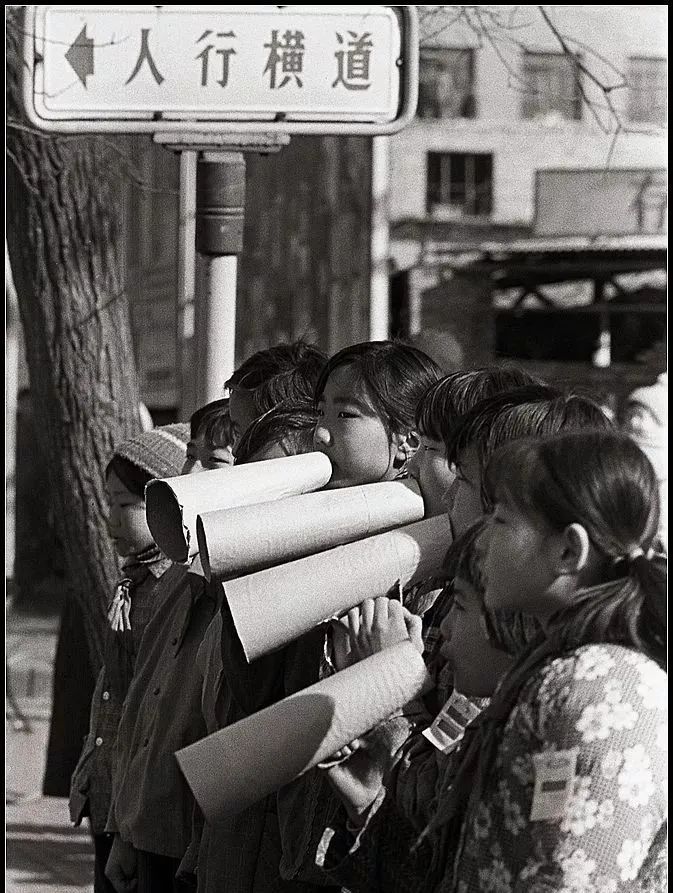 40年前的照片满满的回忆,致青春致回忆三十年前的老照片