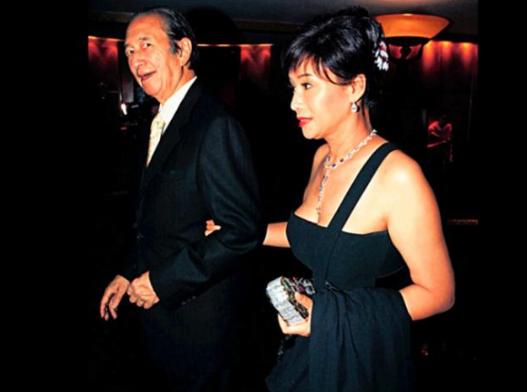 赌王葬礼有多少顶级名人大咖出席,赌王葬礼棺材多少钱