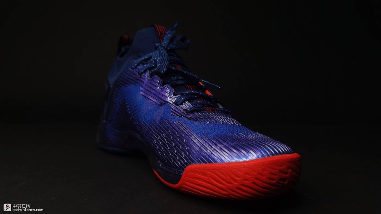 迪卡侬bs990,迪卡侬bs990与尤尼克斯88d