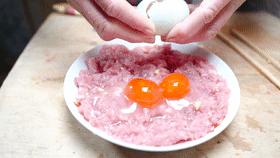 怎么腌制流油的咸鸭蛋窍门,不流油的咸鸭蛋腌制方法