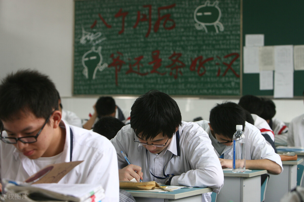 恩施最大的高中,湖北省襄阳市重点高中排名