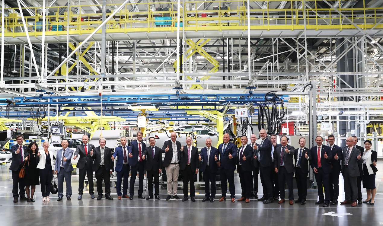 恒大六连冠造不朽传奇,恒大巅峰时刻首次站上亚洲之巅