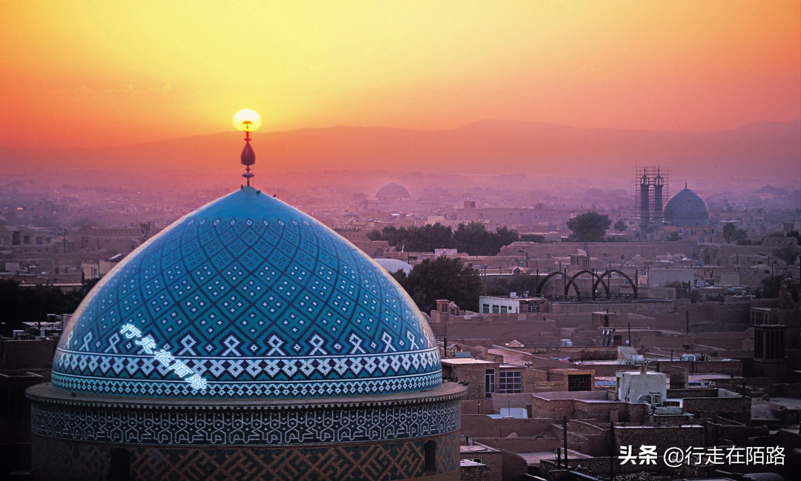 伊朗圣城旅完整版,伊朗衣食住行