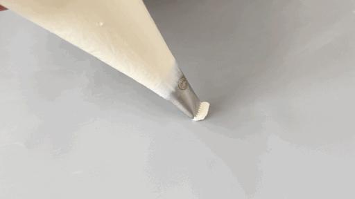 教人如何裱花视频讲解教程,蛋糕裱花必须知道的几种表现手法