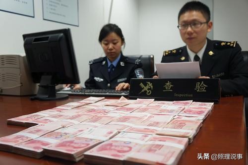 澶ц繛娴峰叧鏌ヨ幏韬綋鎼哄甫榛勯噾濂冲瓙,澶ц繛娴峰叧濂冲瓙杩戠収