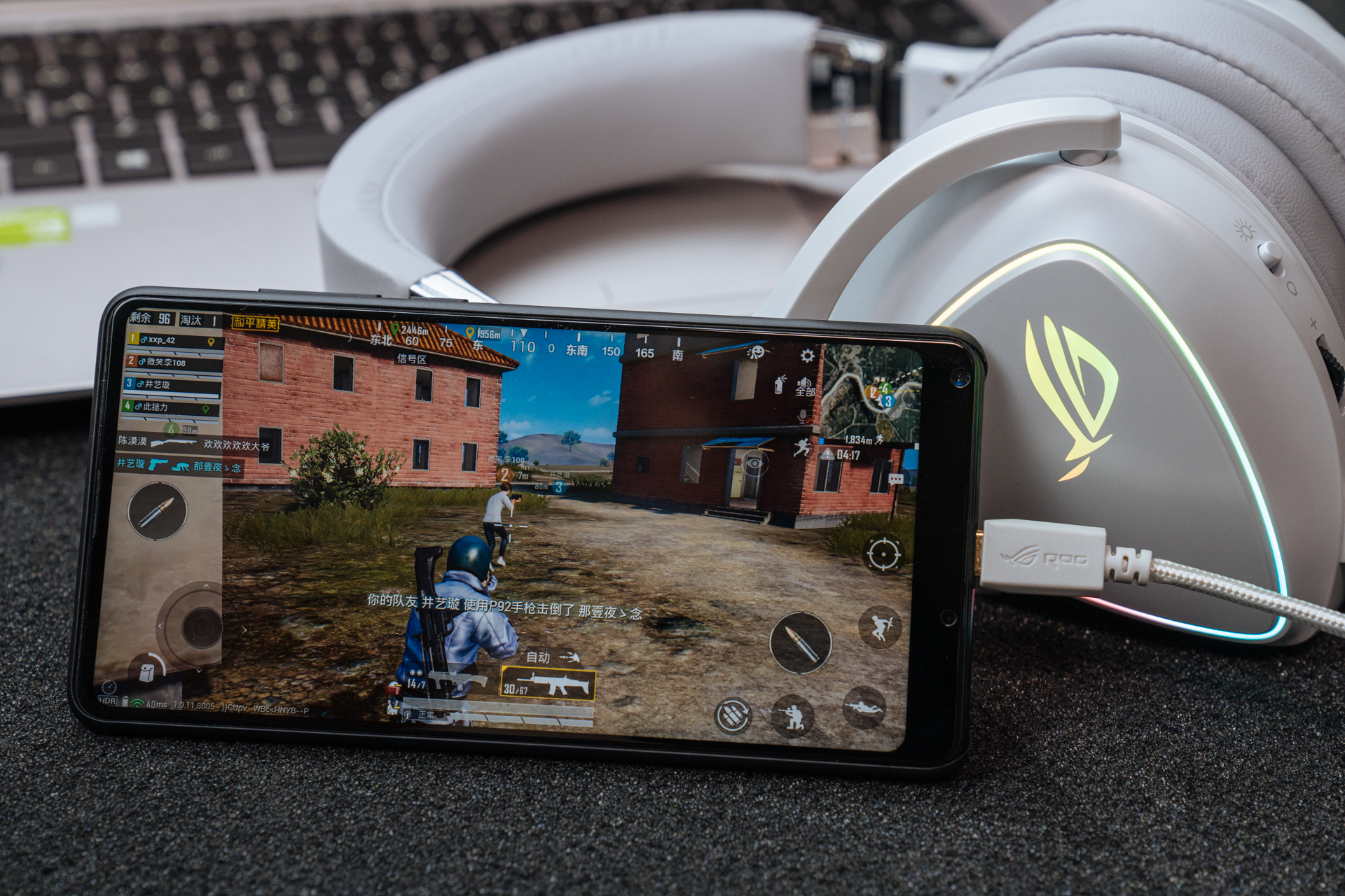 华硕rog月耀白蓝牙耳机,华硕rogdelta耳机评测