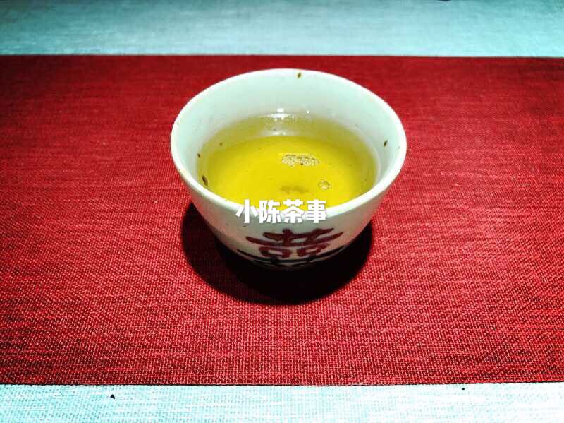 老白茶在保温杯闷一天了还能喝吗,泡老白茶的正确方法和步骤