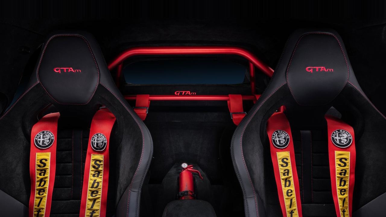 新款宝马logo,宝马换logo走扁平化风格你喜欢吗