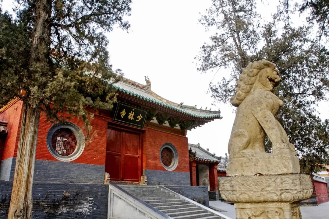嵩山少林寺学校,嵩山少林寺招生条件和学费