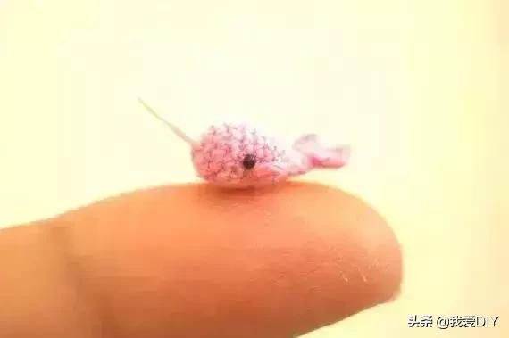 100种超迷你钩针小物钥匙包教程,100种超迷你钩针小物圣诞老人