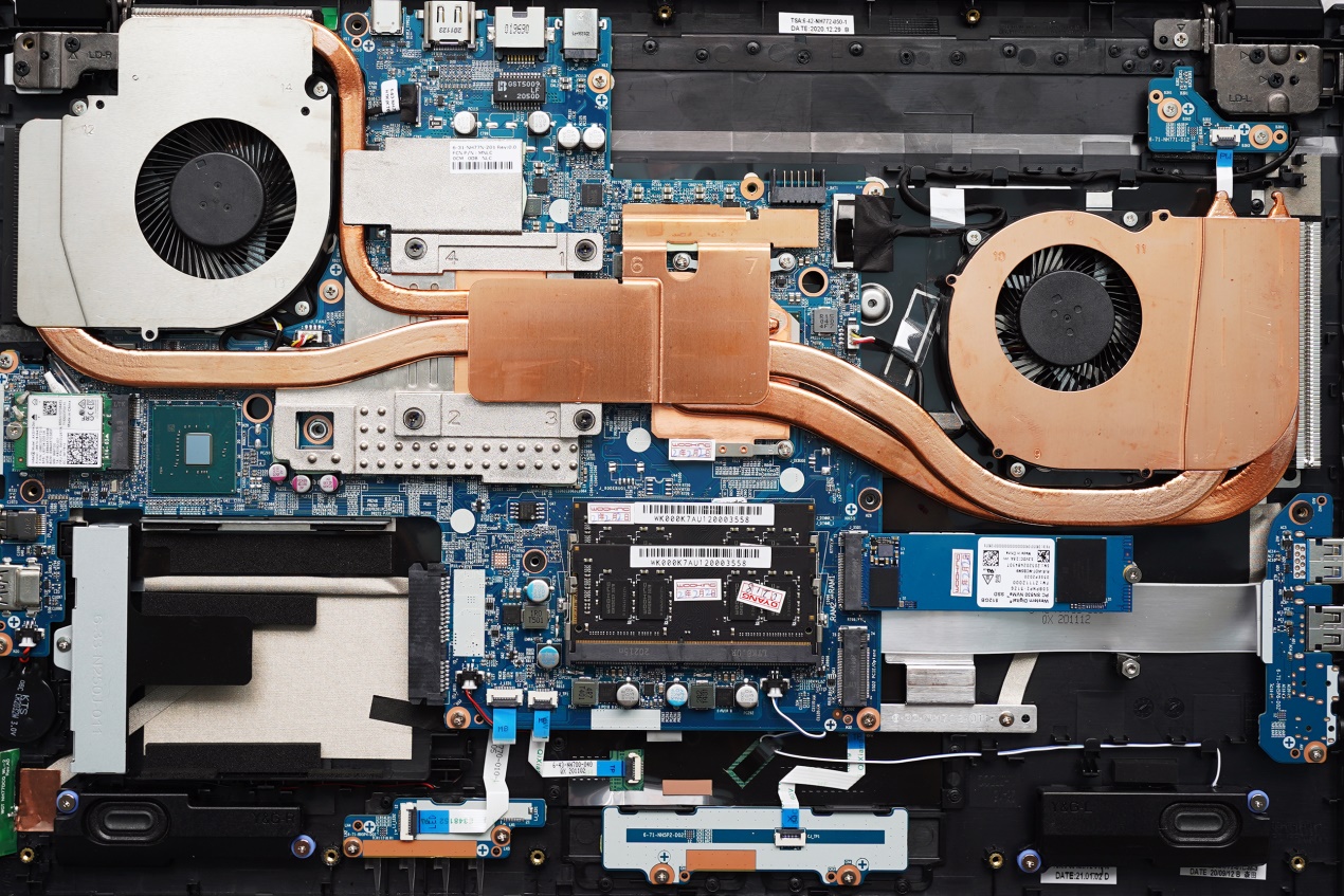 聊一款超强性能释放的旗舰游戏本,聊一款规格强悍的旗舰游戏本