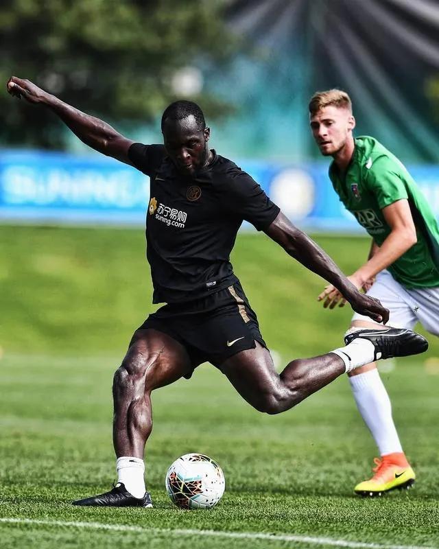 足坛上的肌肉男,足坛十大锋霸