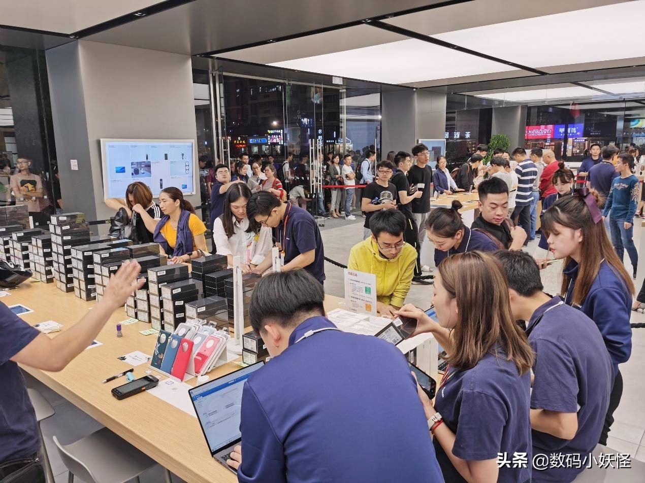 苹果手机网购和实体店有什么区别,专门卖手机的实体店买手机靠谱吗