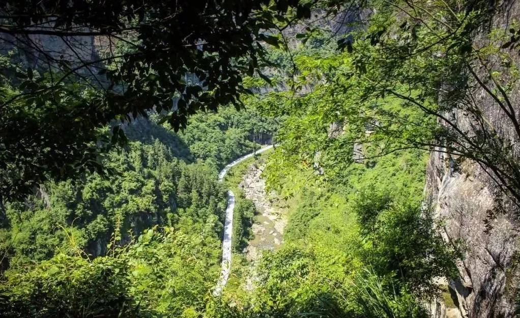 山似剑水如蓝，曾经年少在建南—建南纪事（上）