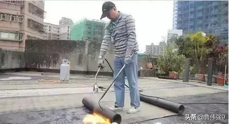 防水卷材为什么不能垂直铺设,两层防水卷材铺设存在的问题