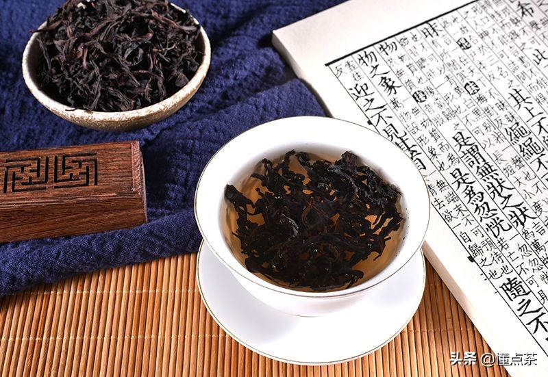 武夷山大红袍冲泡水温,大红袍茶叶冲泡水温多少度