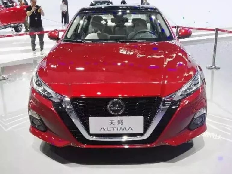 十一代卡罗拉广州车展,新款卡罗拉与新款思域谁值得买