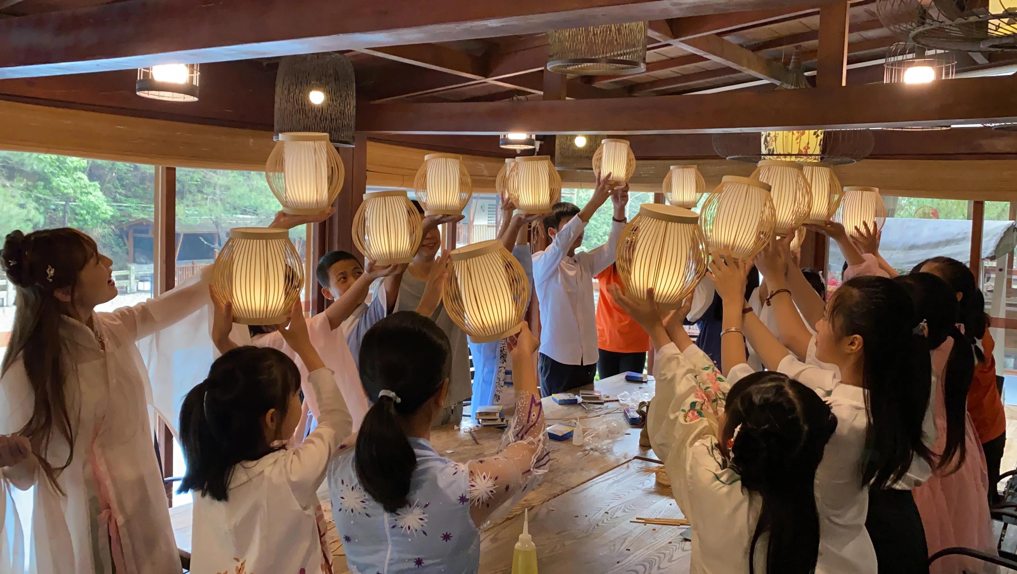 青少年参与足球运动的情况,青少年为什么要多运动