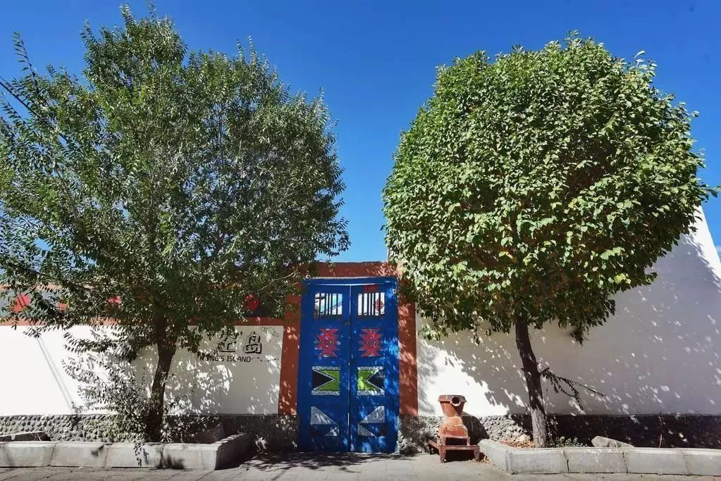 民宿365近期10家大热的极简民宿,西北风格民宿